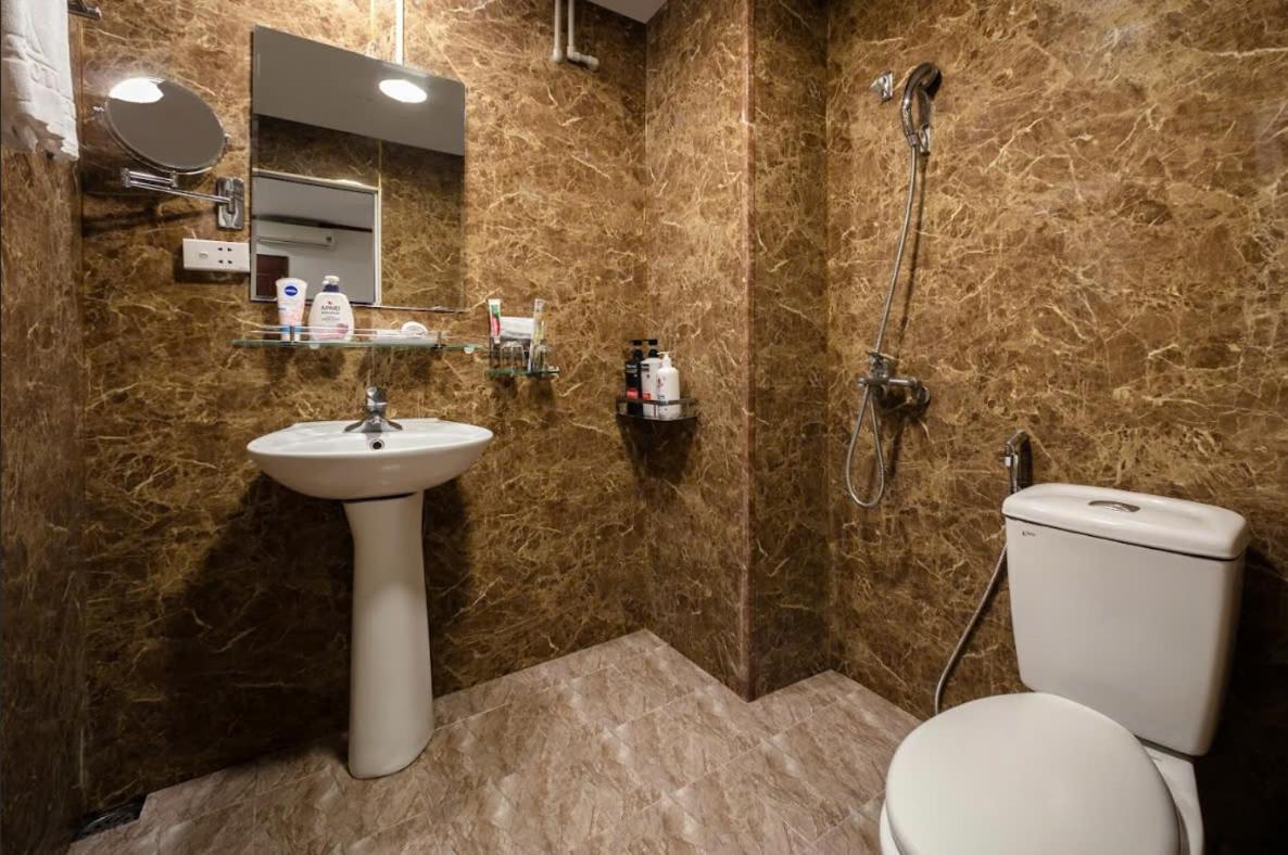 A25 Hotel - 80 Mai Hac De Hanoi Exteriör bild